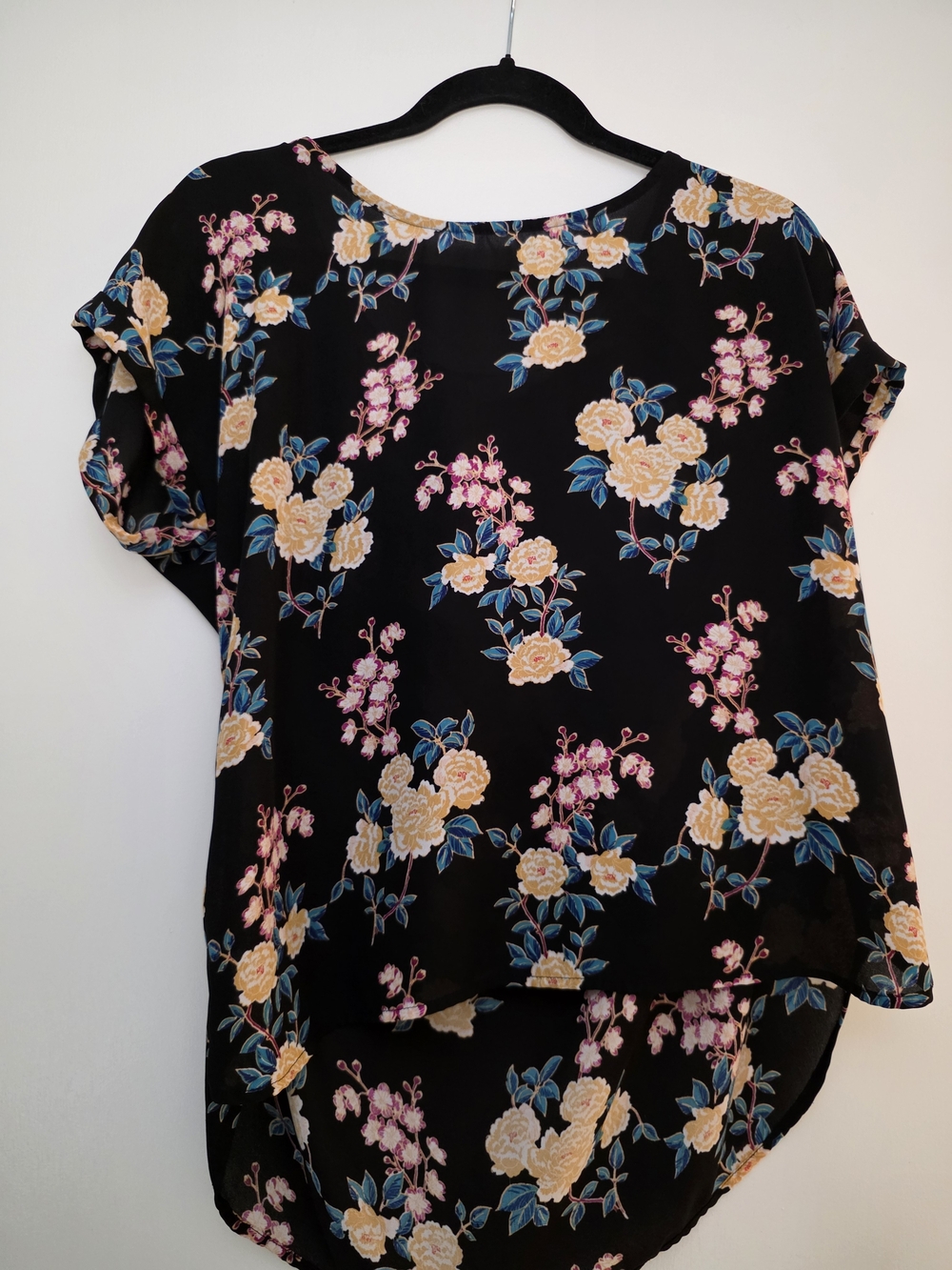 Floral Black Women's Blouse - Casual Short Sleeve Top